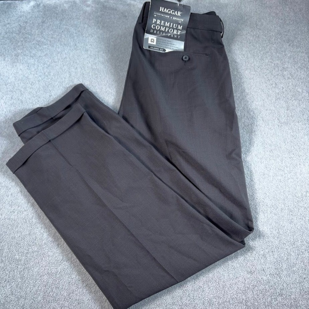Haggar Premium Comfort Dress Pants Mens 38x34 Charcoal Grey Pleated NWT Cuffed